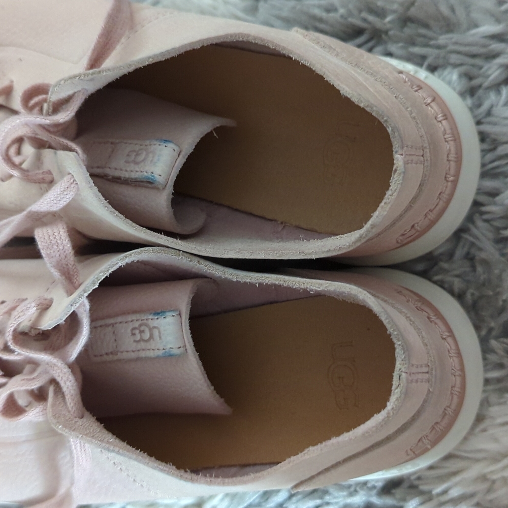 UGG womens size 8 leather sneaker Pk4 - Picture 5 of 11
